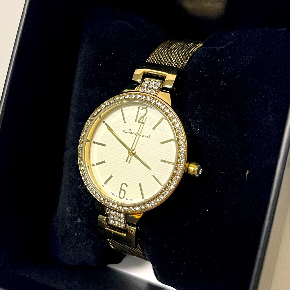 Jeannette Jura Women’s Watch - Gold
